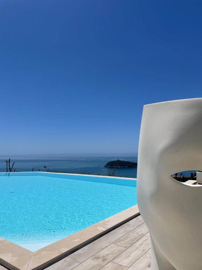 Luxury Villa Blue&Blanc Piscina A Sfioro Isola Diamante Extérieur photo